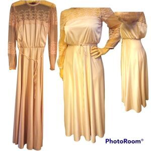 Vintage JCPenney empire waist blush lace trimmed flowy maxi dress